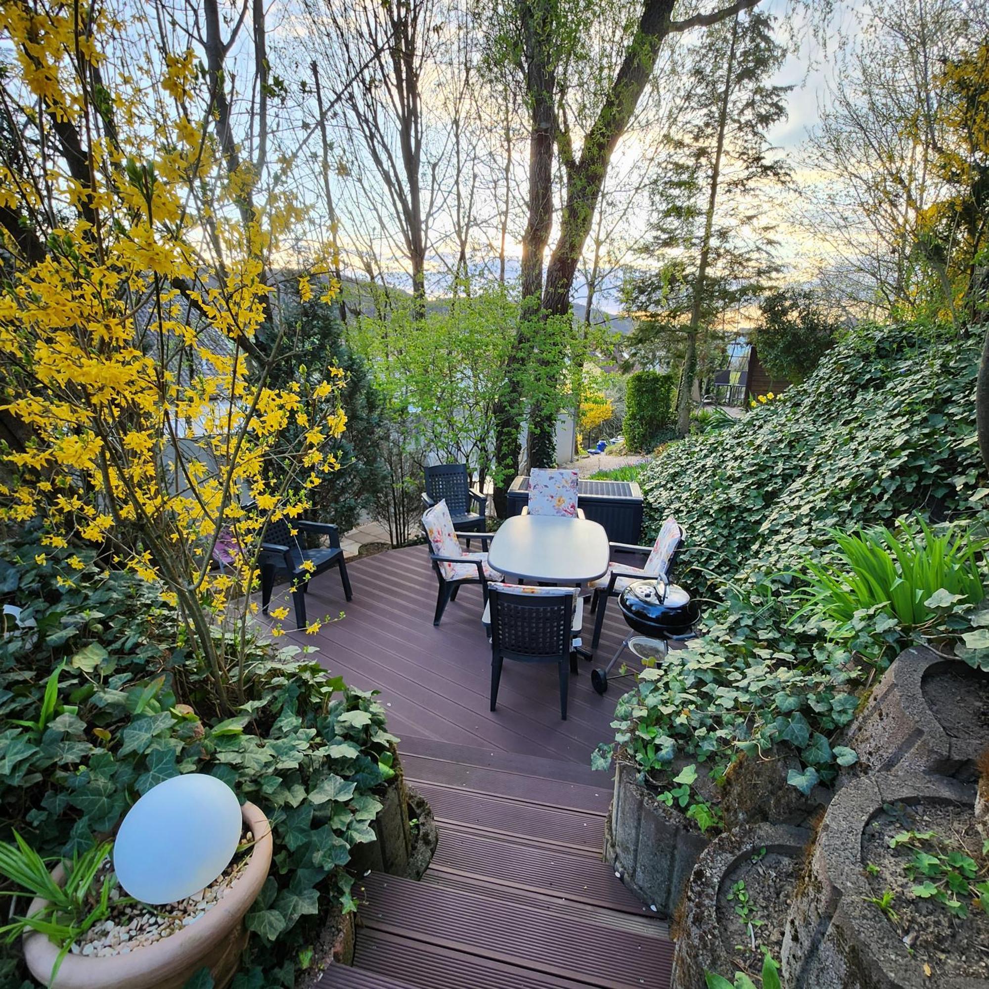 Gardenview Apartments & Suites Bei Bad Kissingen Нюдлинген Экстерьер фото